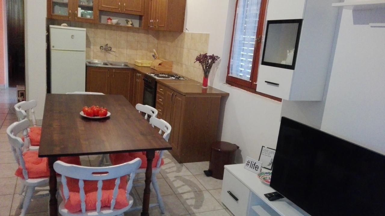 Apartments Angela Biograd Na Moru Εξωτερικό φωτογραφία